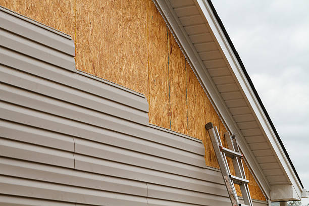 Professional Siding Contractor technician working in Port Washington, OH